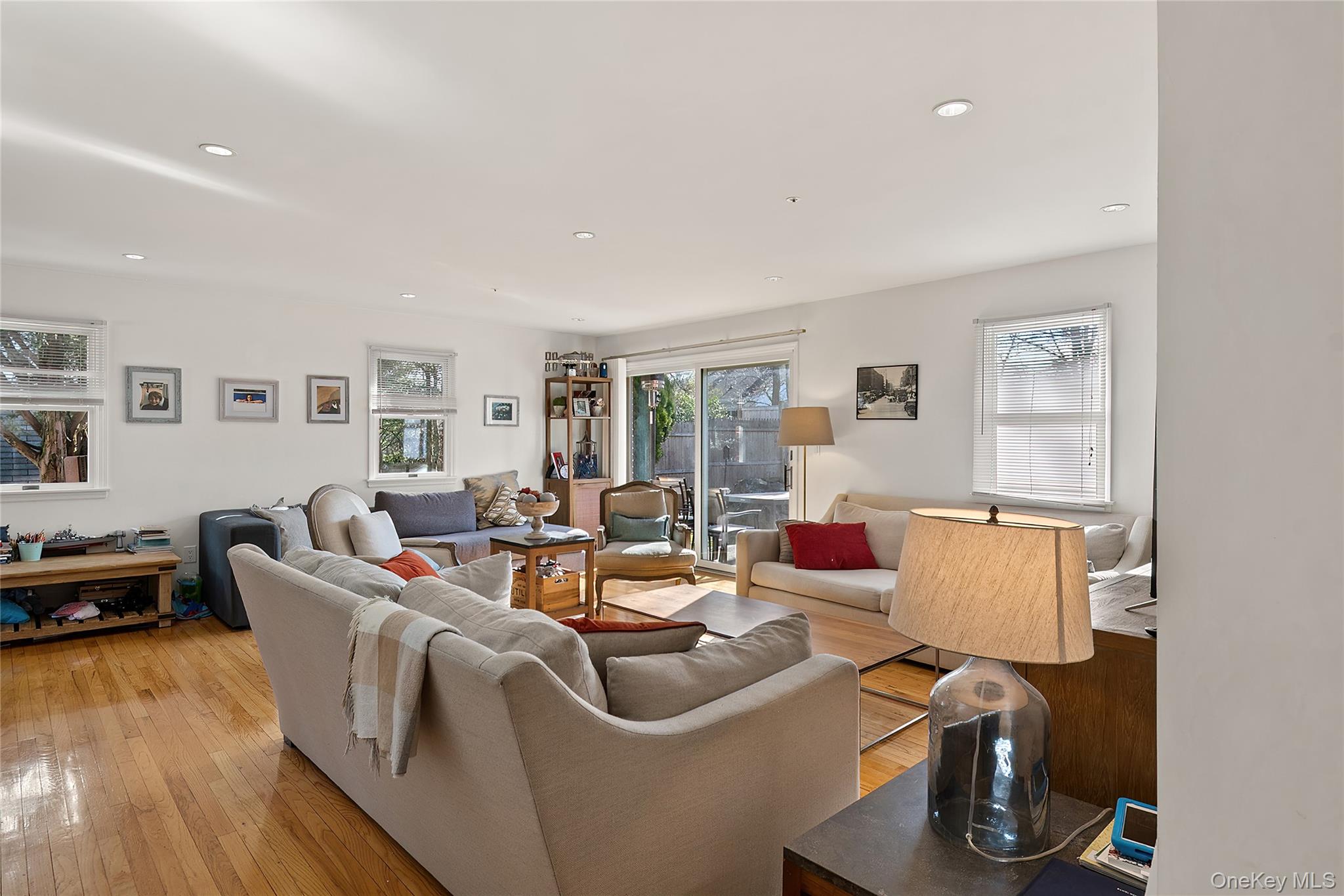 36 Florence Avenue, Unit 1 photo 9