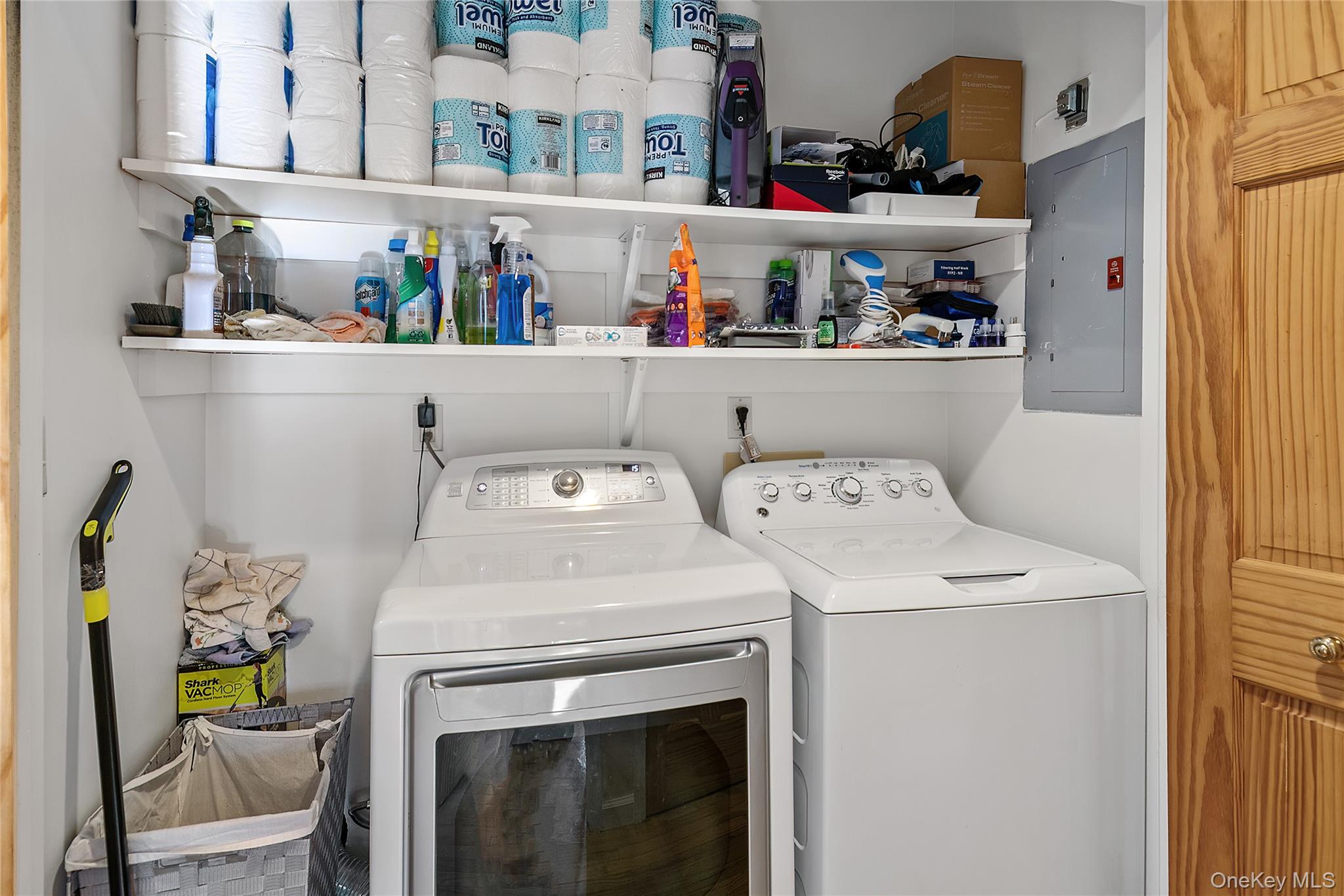 36 Florence Avenue, Unit 1 photo 6