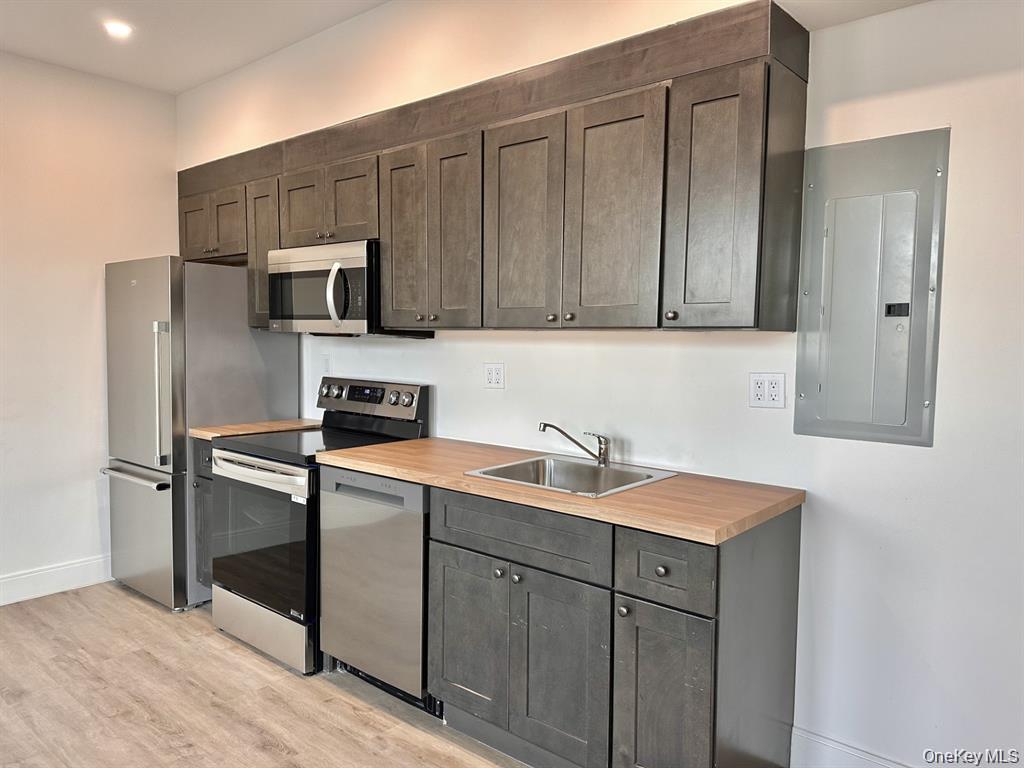 362 W Merrick Road, Unit 207 photo 2