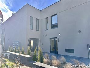 362 W Merrick Road, Unit 207