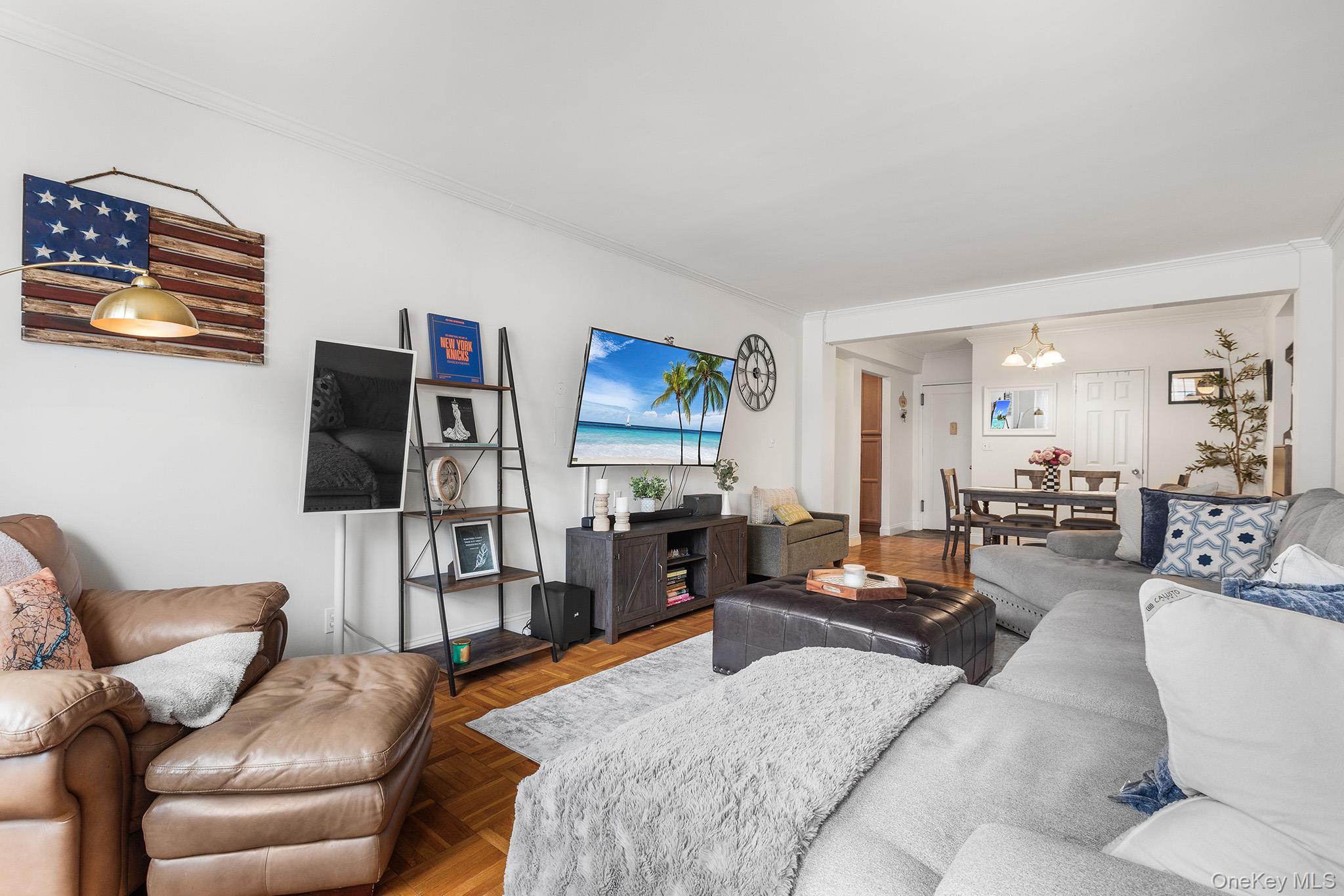325 Main Street, Unit 1J photo 4