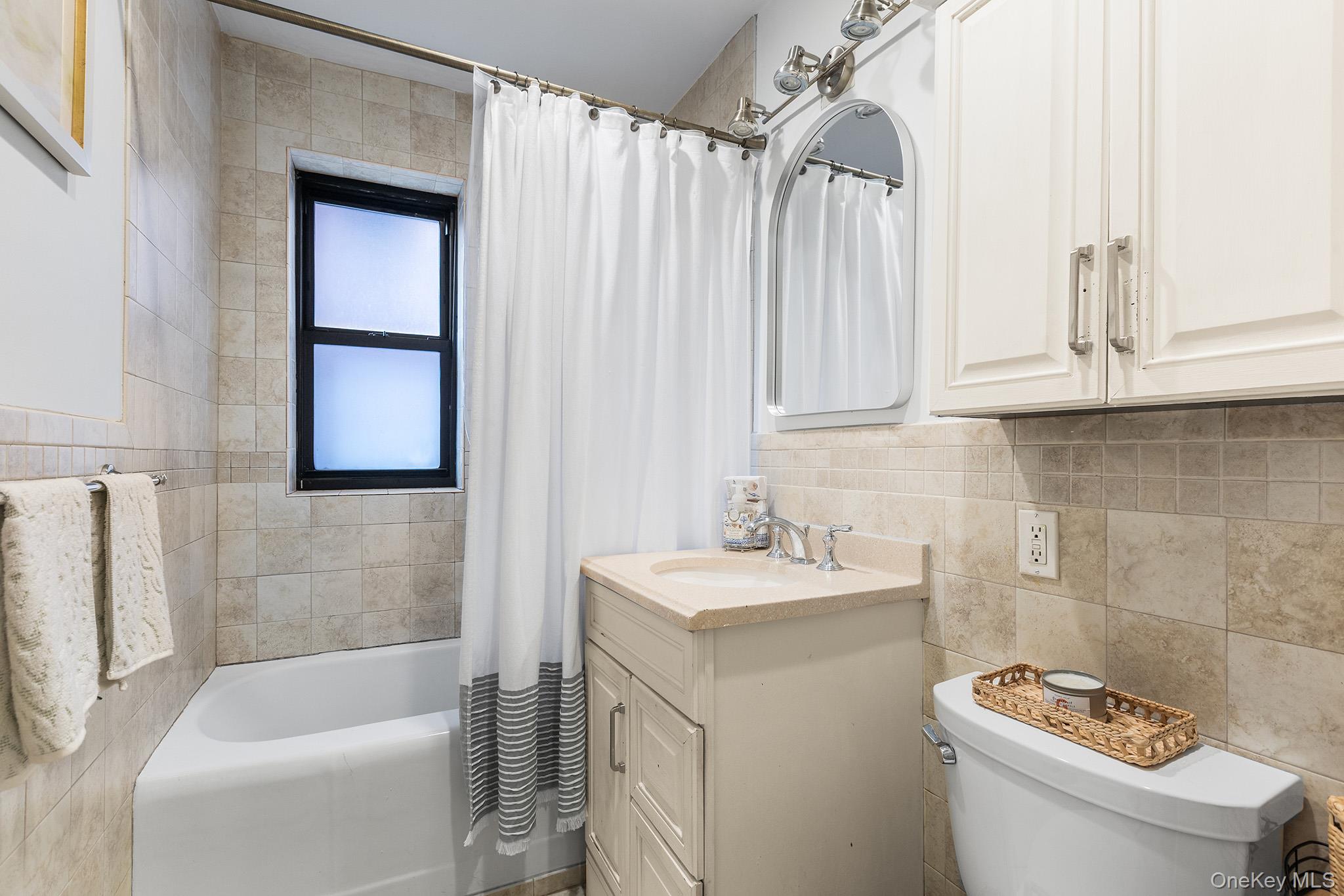 325 Main Street, Unit 1J photo 10