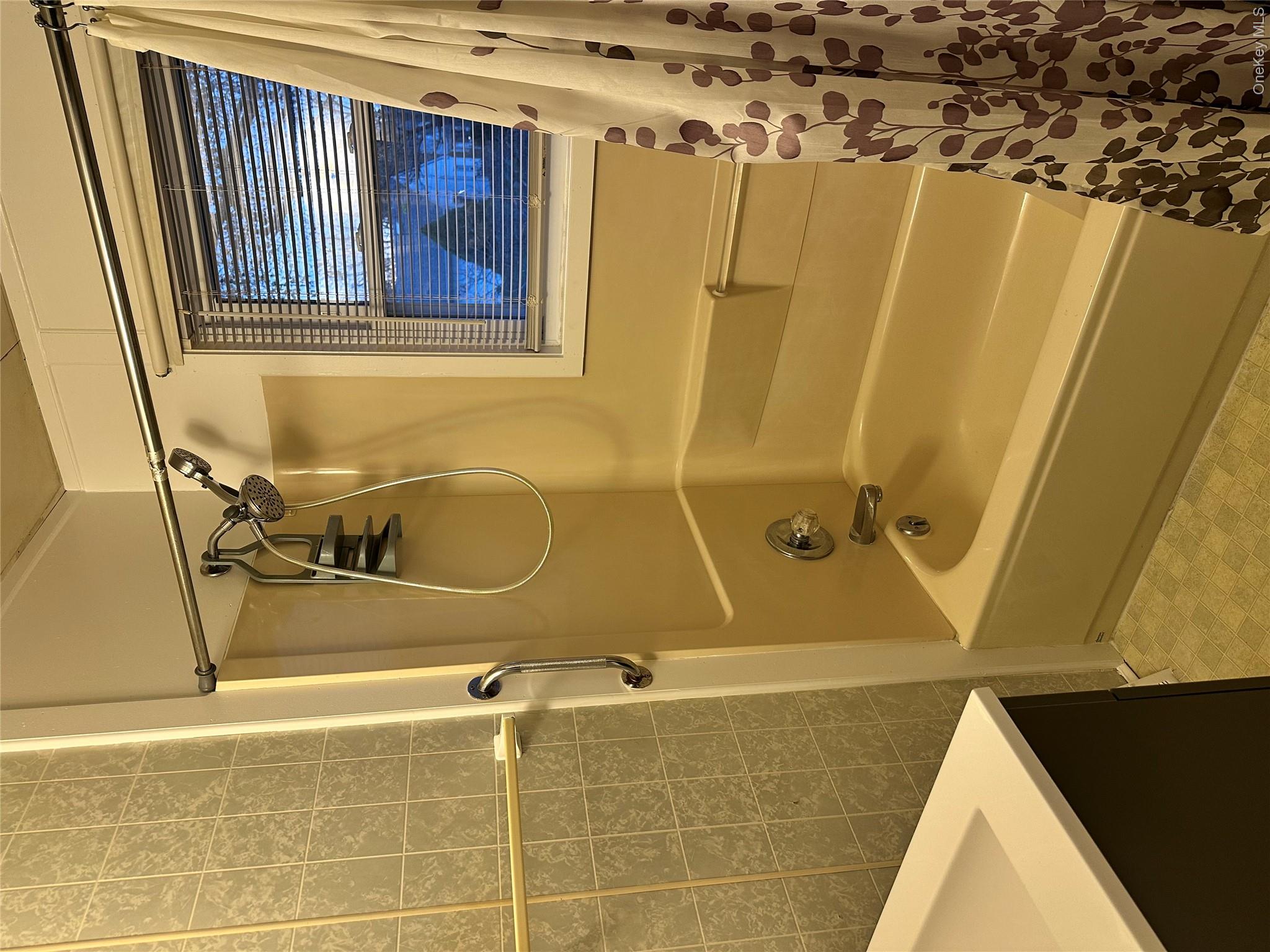 517 Flint Street – For Rent photo 13