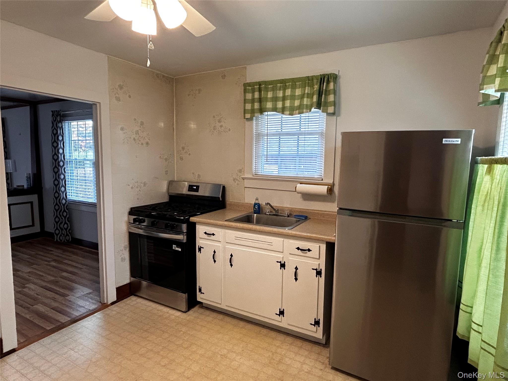 517 Flint Street – For Rent photo 7