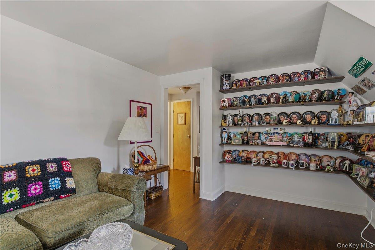 114 Greenvale Avenue – For Sale photo 25