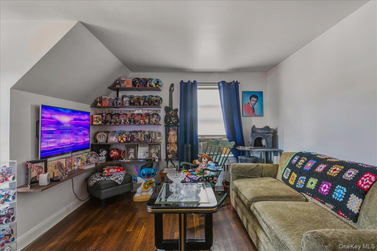 114 Greenvale Avenue – For Sale photo 23