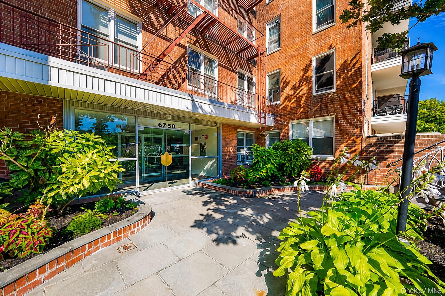 67-50 Thornton Place, Unit 1D