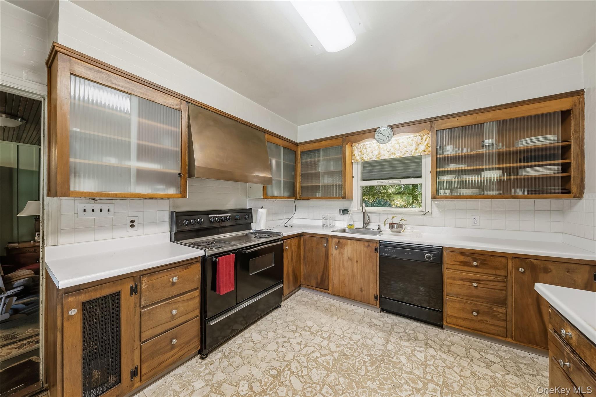 130 Cromwell Hill Road – For Sale photo 18