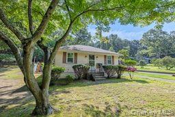 468 Old Bridge Road – For Sale photo 3