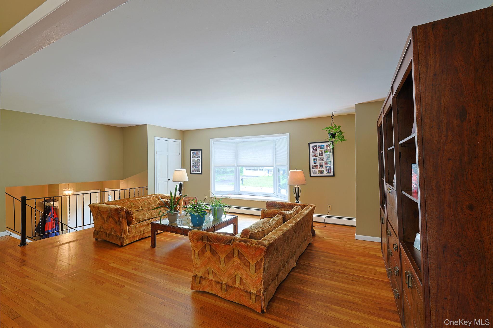 18 Hillside Road – For Sale photo 11
