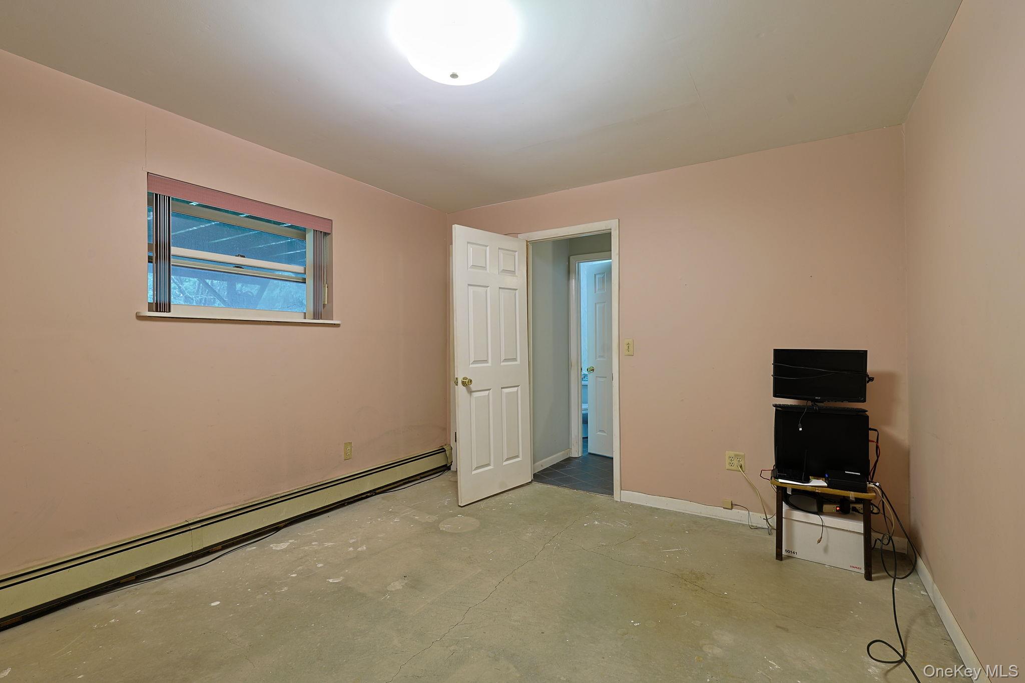 18 Hillside Road – For Sale photo 17