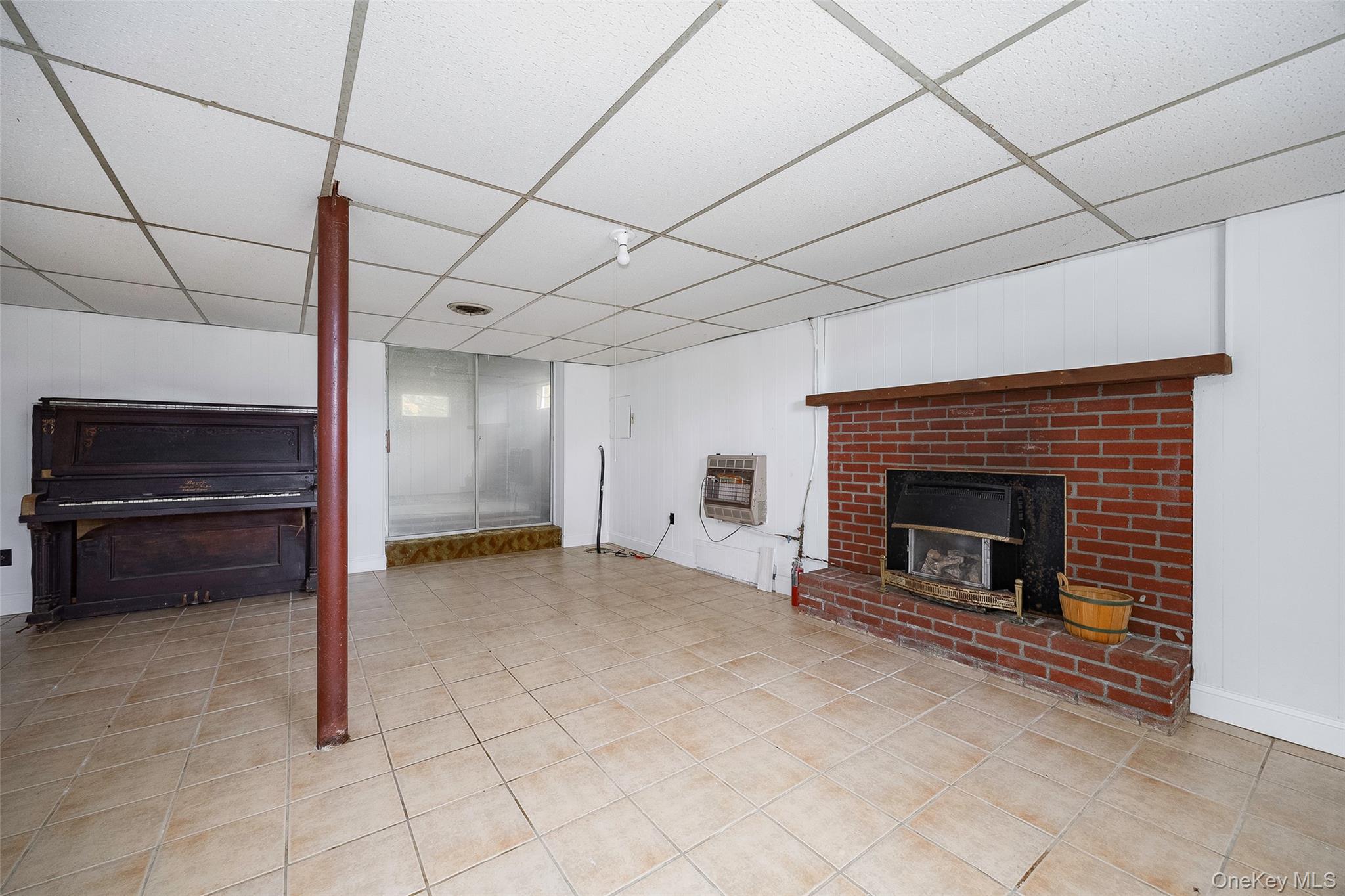 82 Lake Road – For Rent photo 22