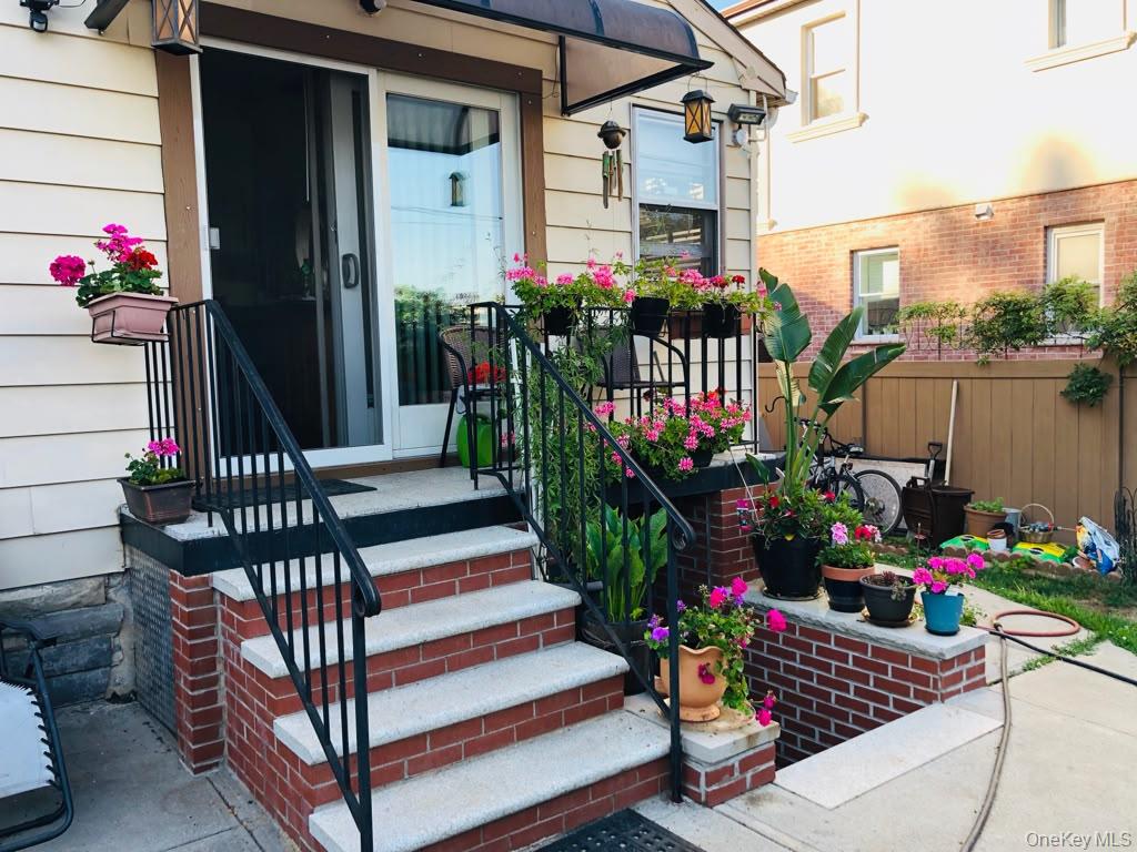 7314 69th Avenue – For Sale photo 3