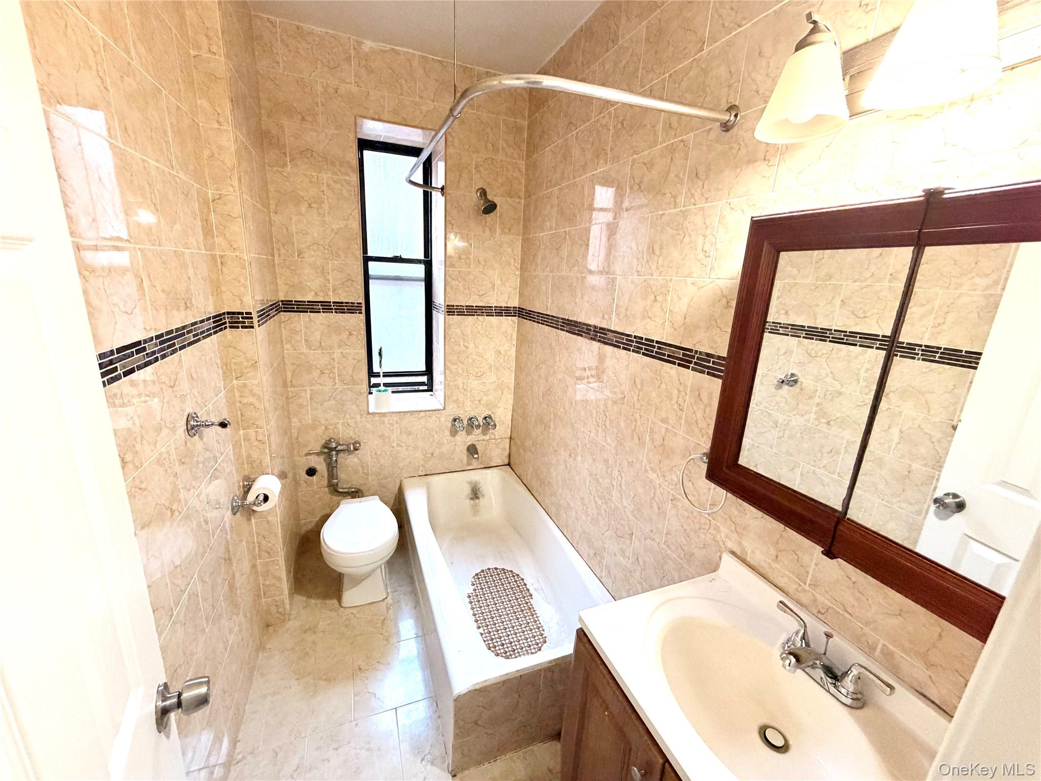 70-35 Broadway, Unit C19 photo 7