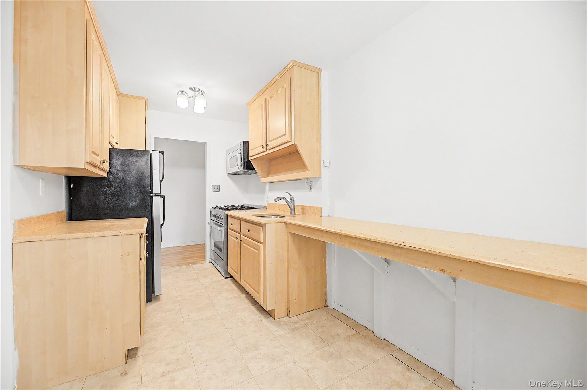 3130 Irwin Avenue, Unit 4B photo 8