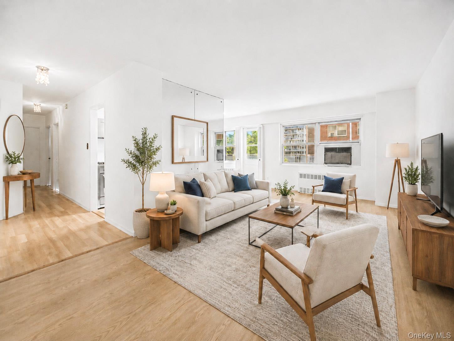 3130 Irwin Avenue, Unit 4B