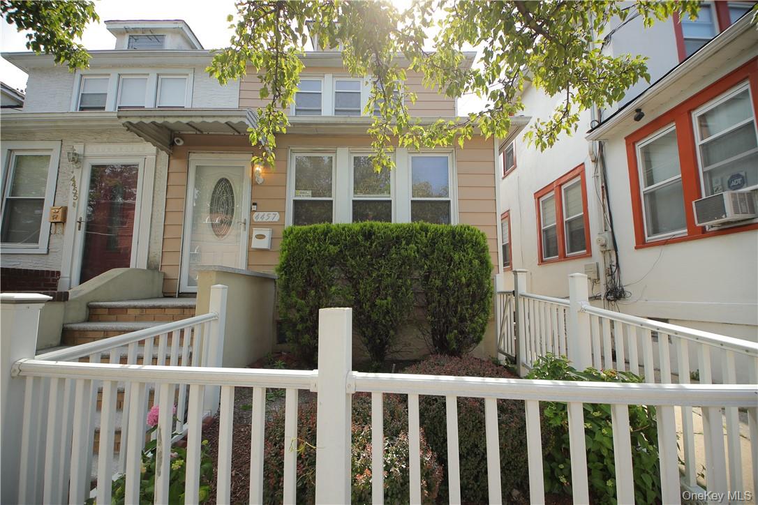 4457 Mundy Lane – For Rent photo 2