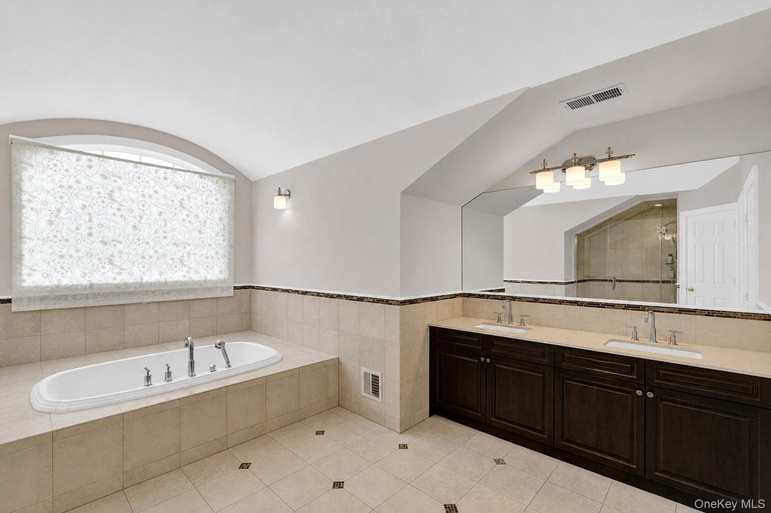 9 Hathaway Lane – For Sale photo 6