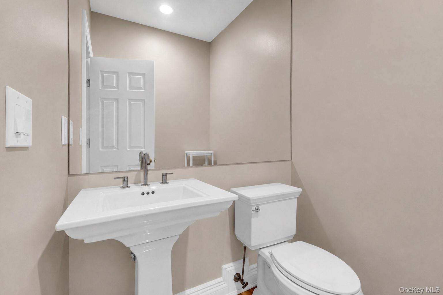 9 Hathaway Lane – For Sale photo 13
