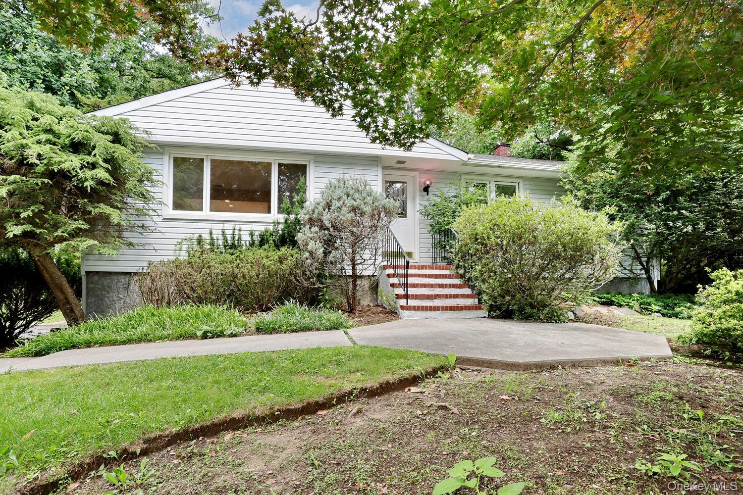 160 Pascack Road – For Sale