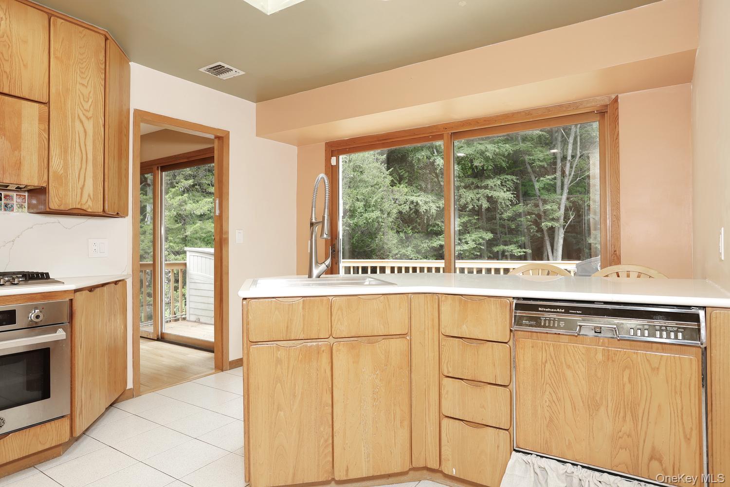 160 Pascack Road – For Sale photo 7