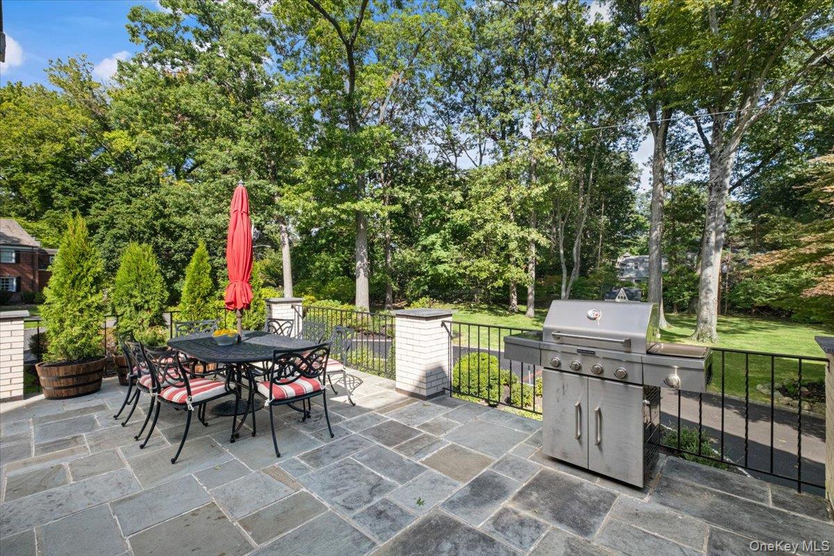 451 Beechmont Drive – For Sale photo 28