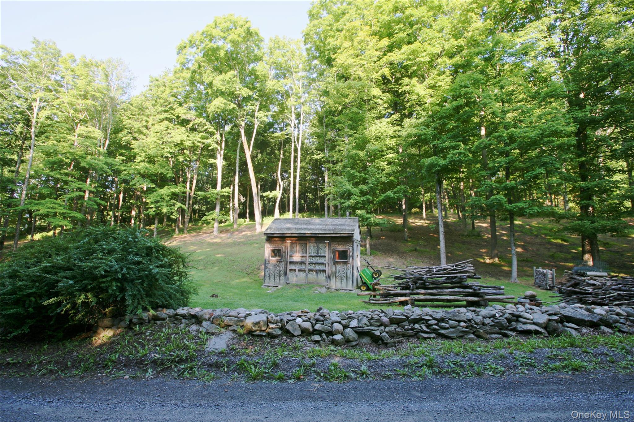 Pond Road – For Sale photo 4