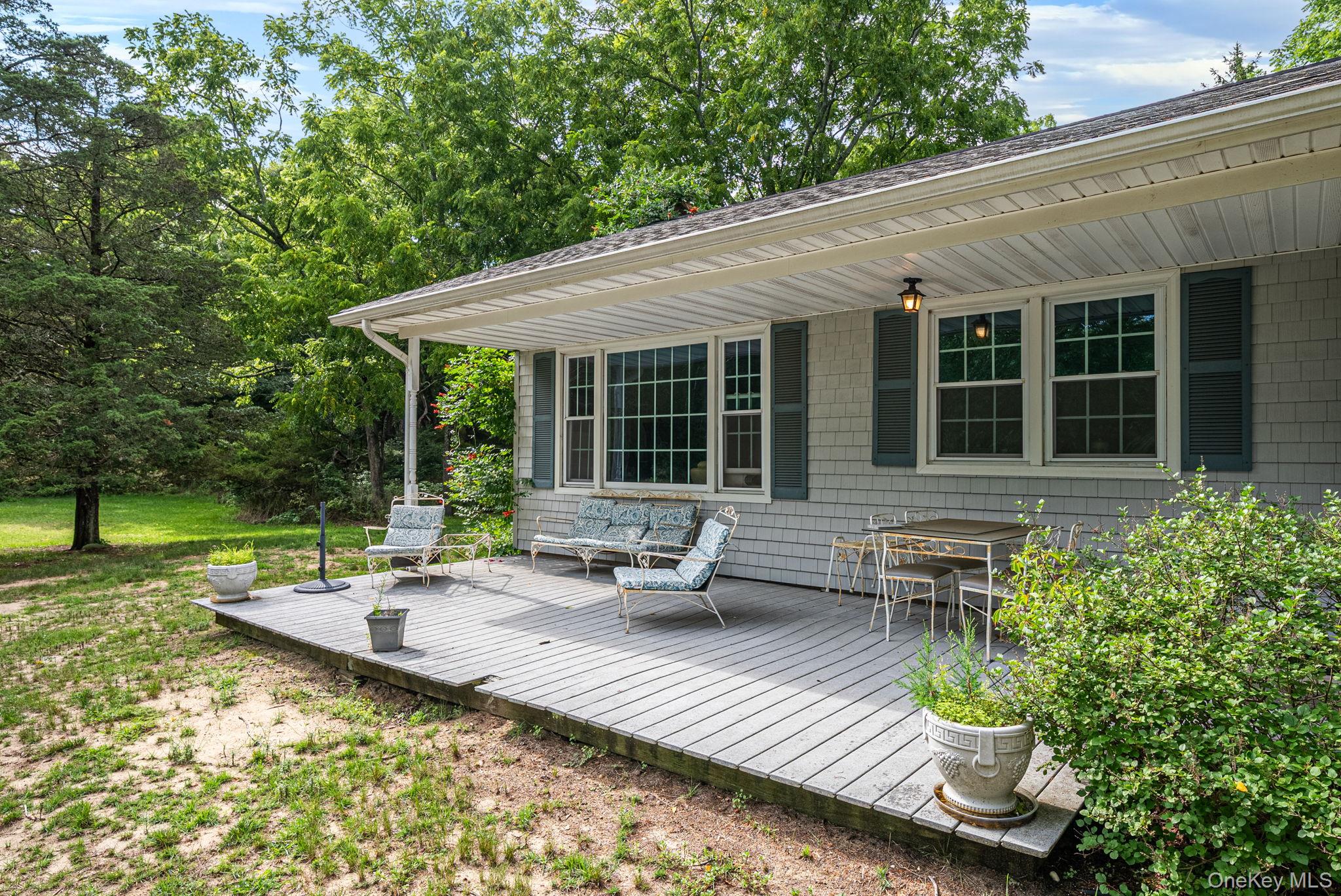42 E Bartlett Road – For Sale photo 8
