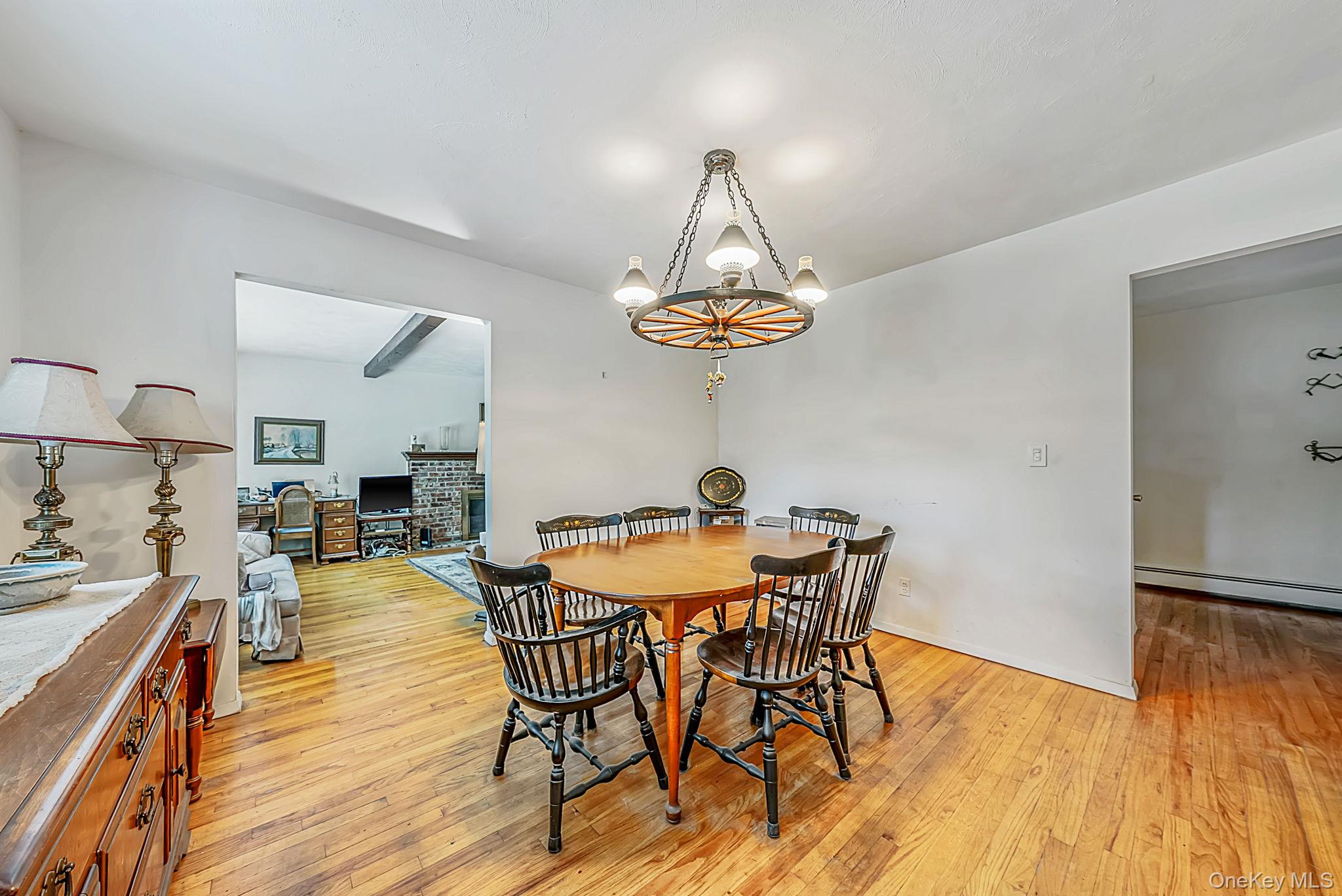 42 E Bartlett Road – For Sale photo 19