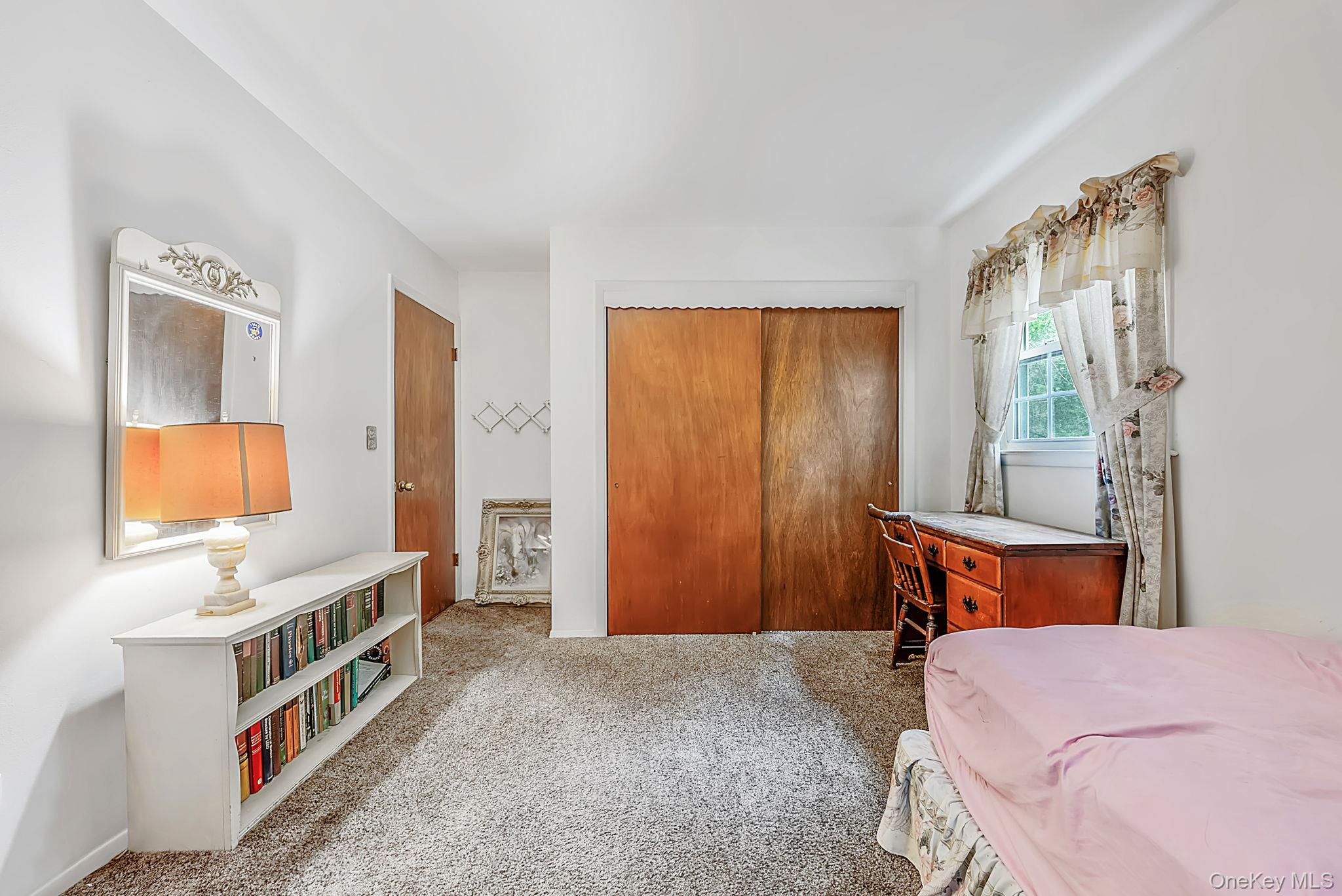 42 E Bartlett Road – For Sale photo 28