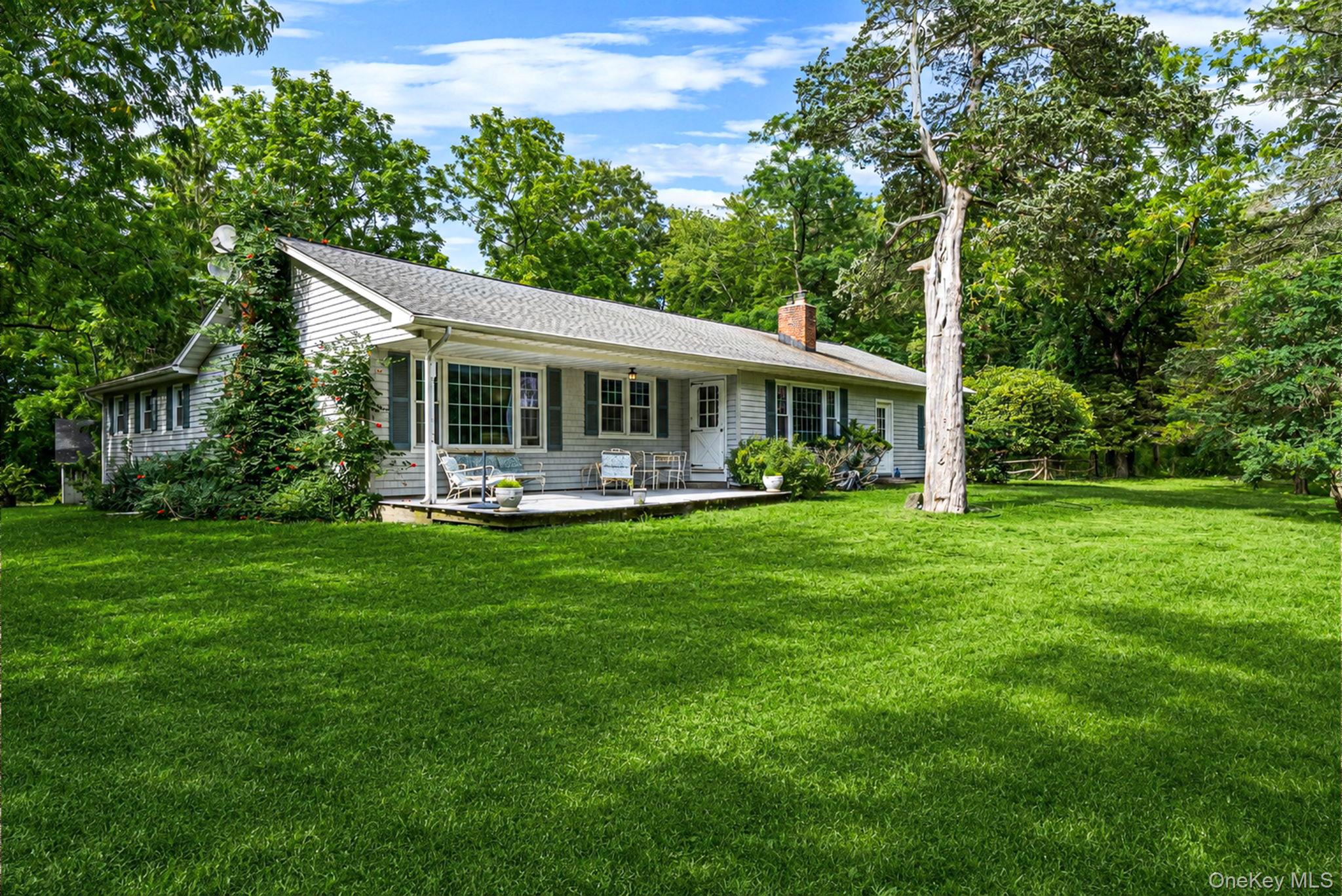 42 E Bartlett Road – For Sale photo 6