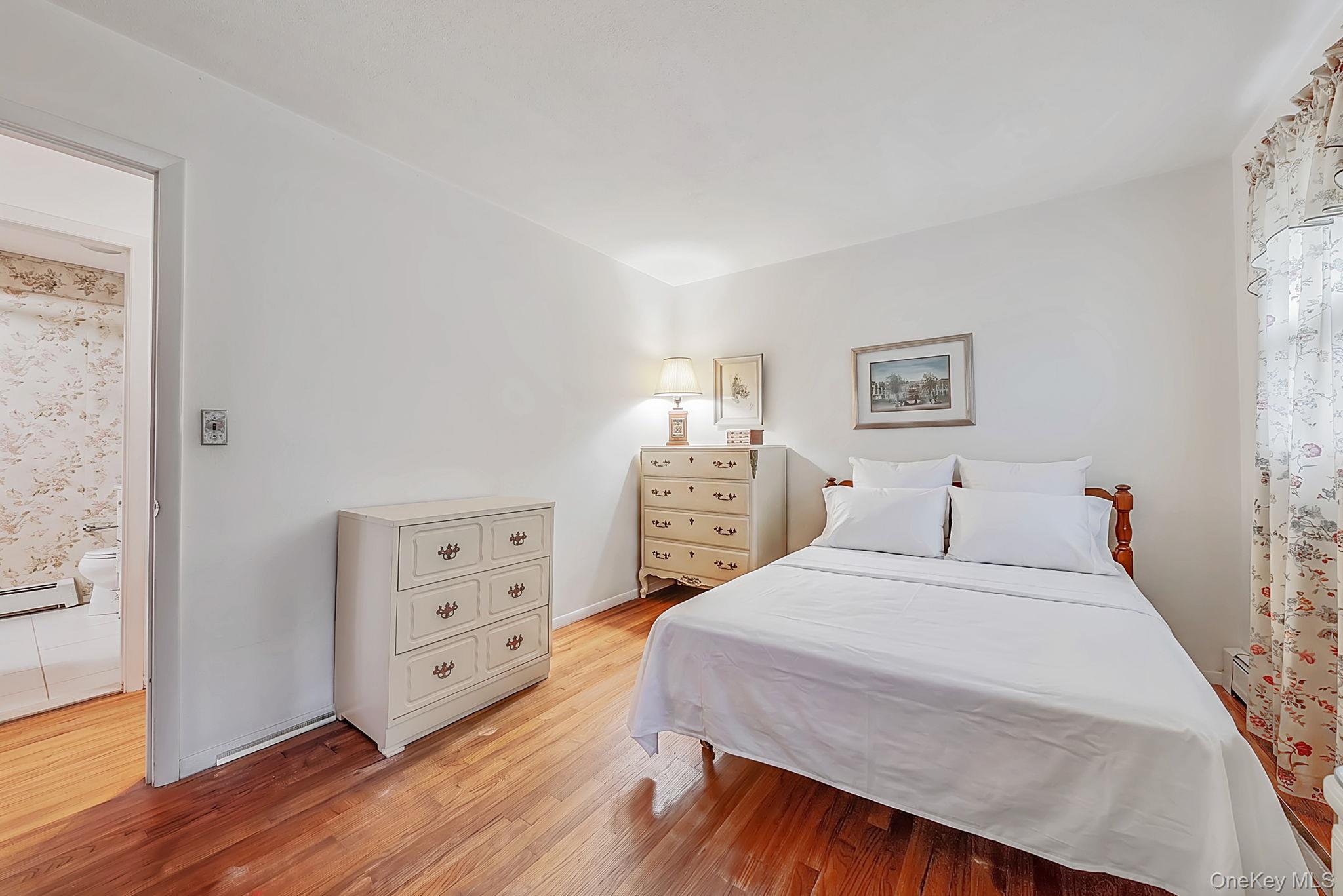 42 E Bartlett Road – For Sale photo 25