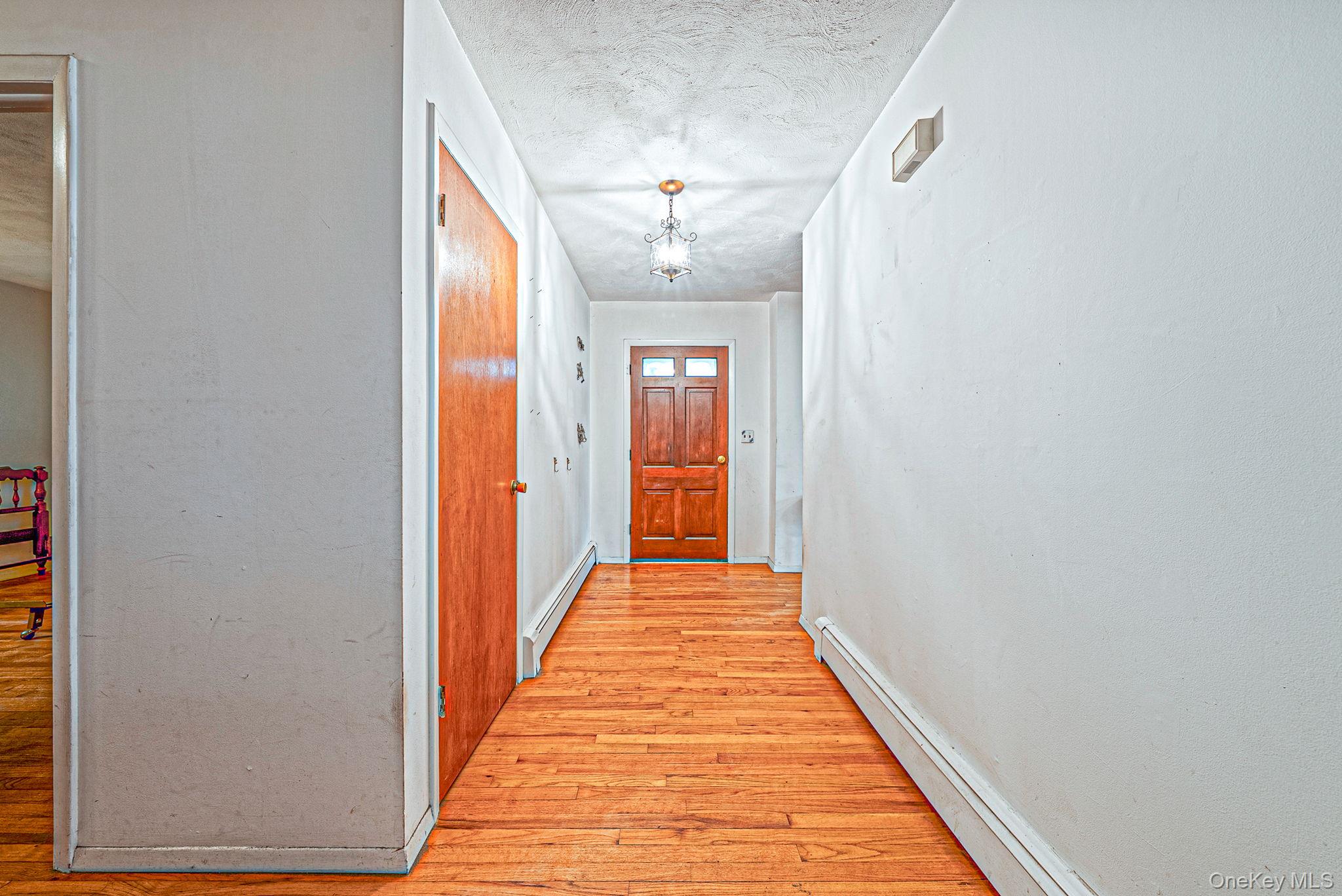 42 E Bartlett Road – For Sale photo 23