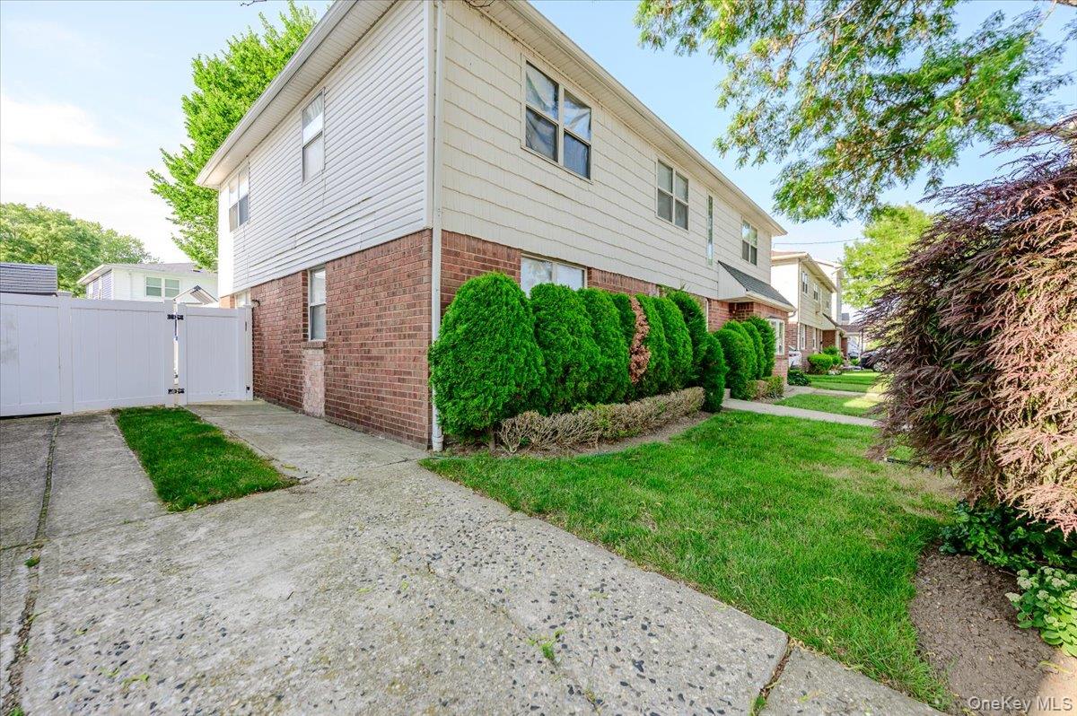 634 Jarvis Avenue – For Sale photo 28