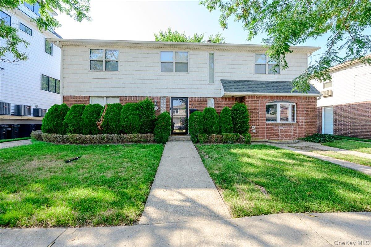 634 Jarvis Avenue – For Sale