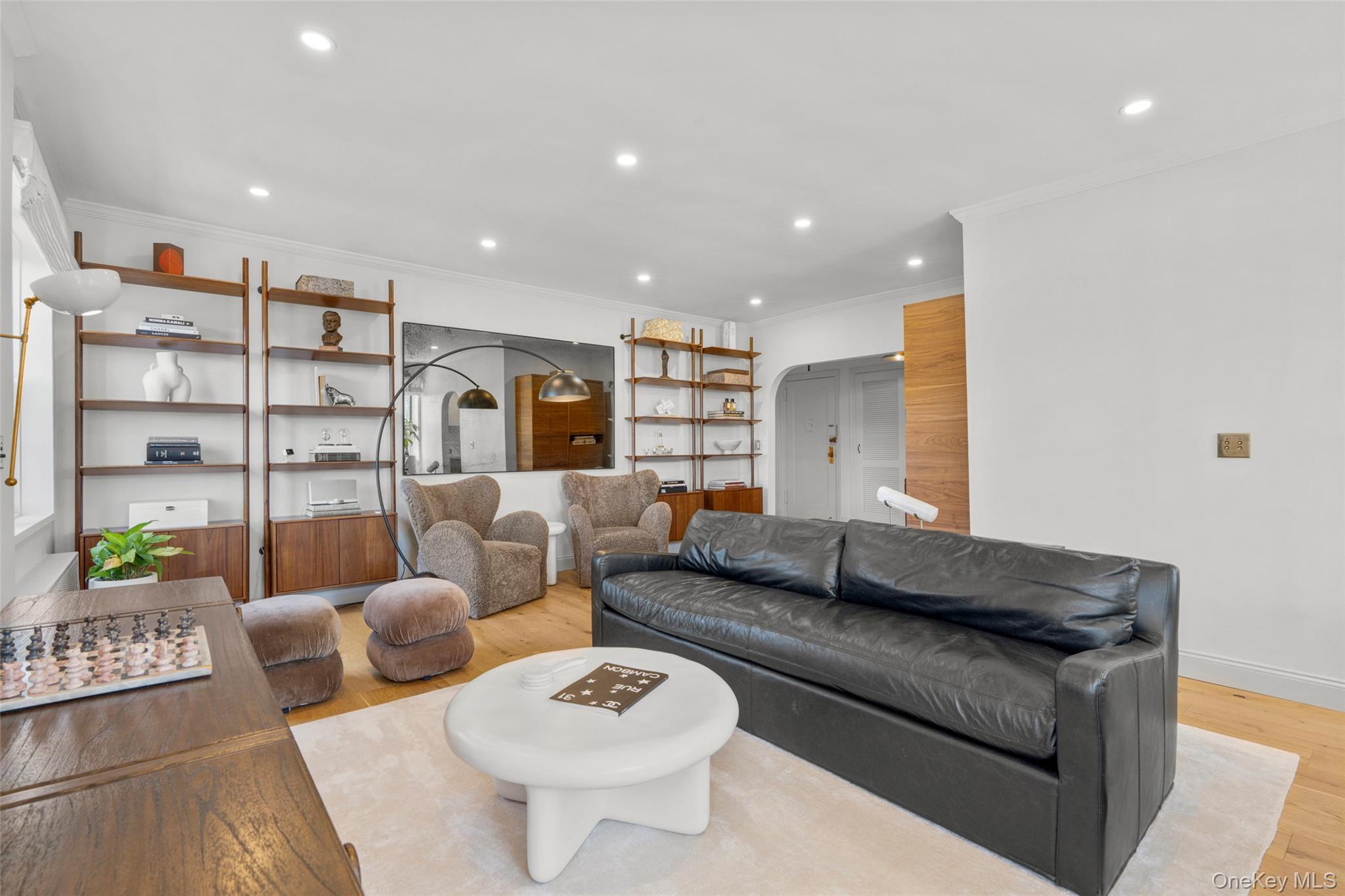 16 N Chatsworth Avenue, Unit 606 photo 10