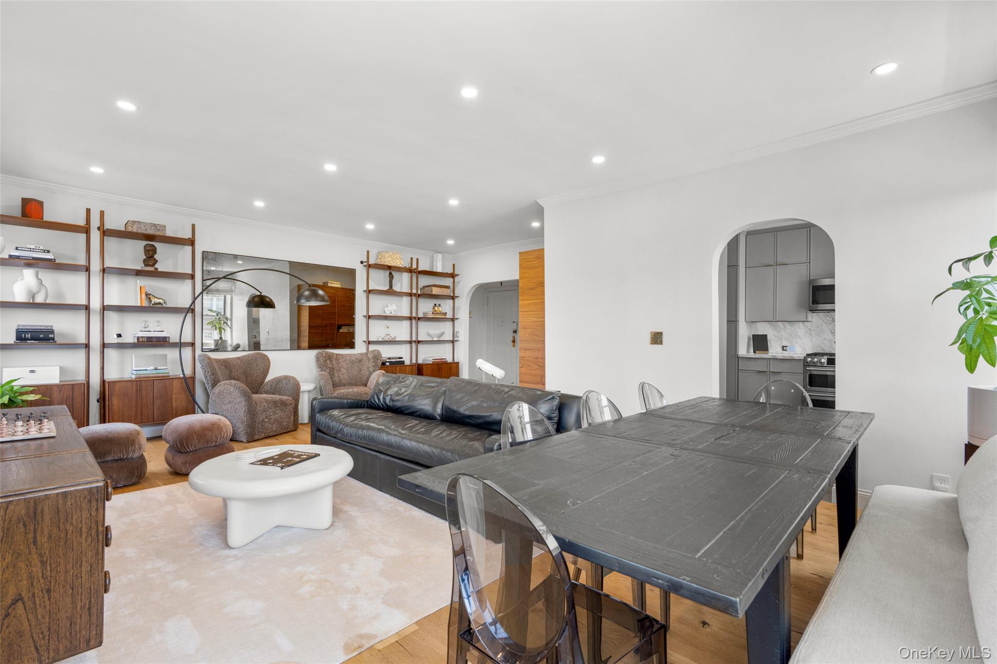 16 N Chatsworth Avenue, Unit 606 photo 12