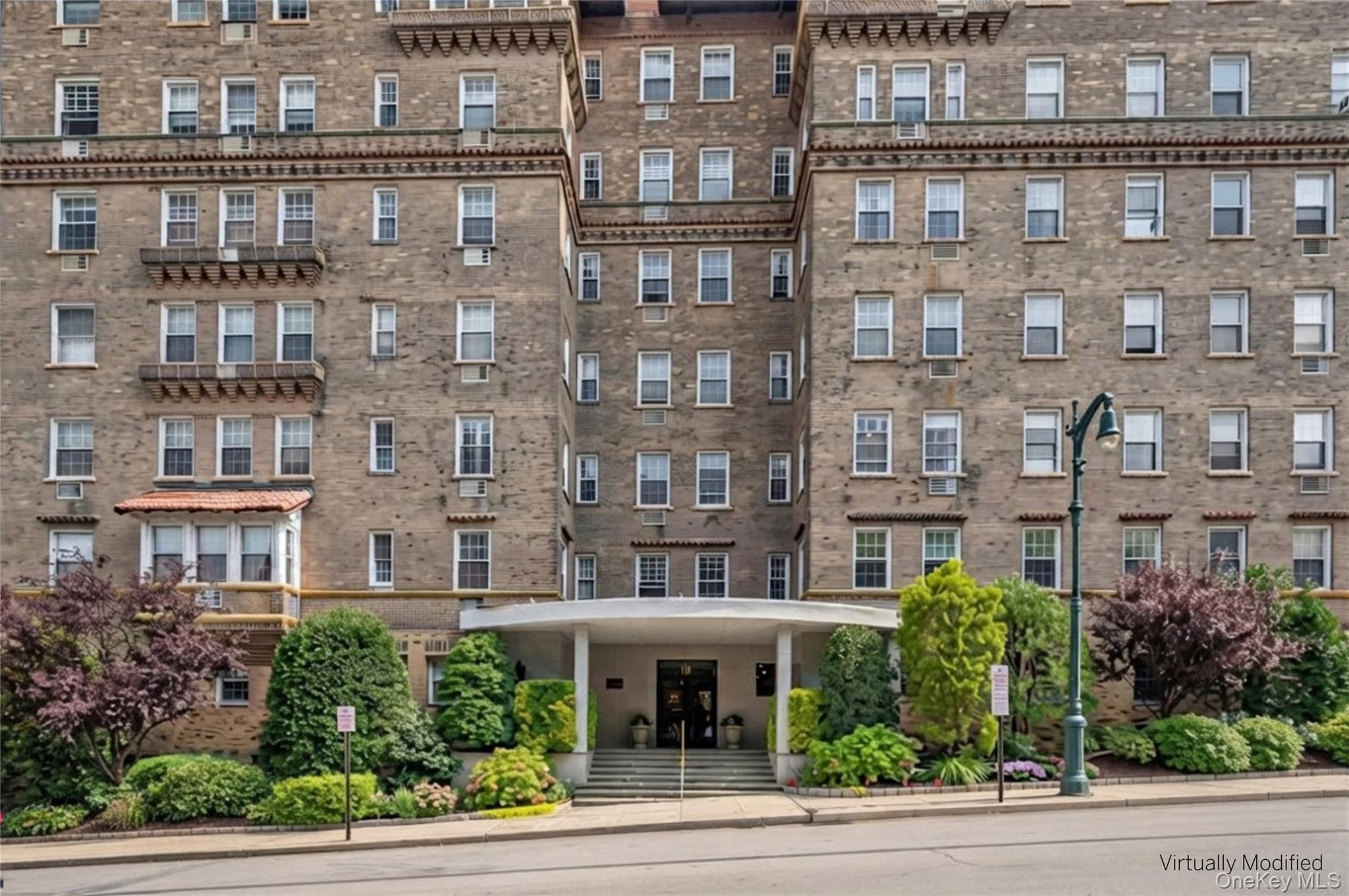 16 N Chatsworth Avenue, Unit 606