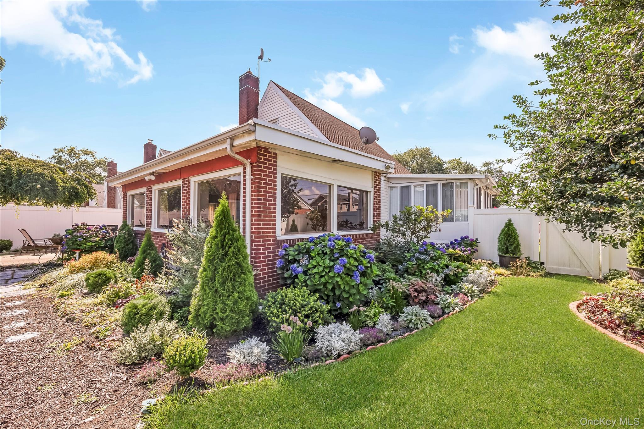 133 Booth Street – For Sale photo 9