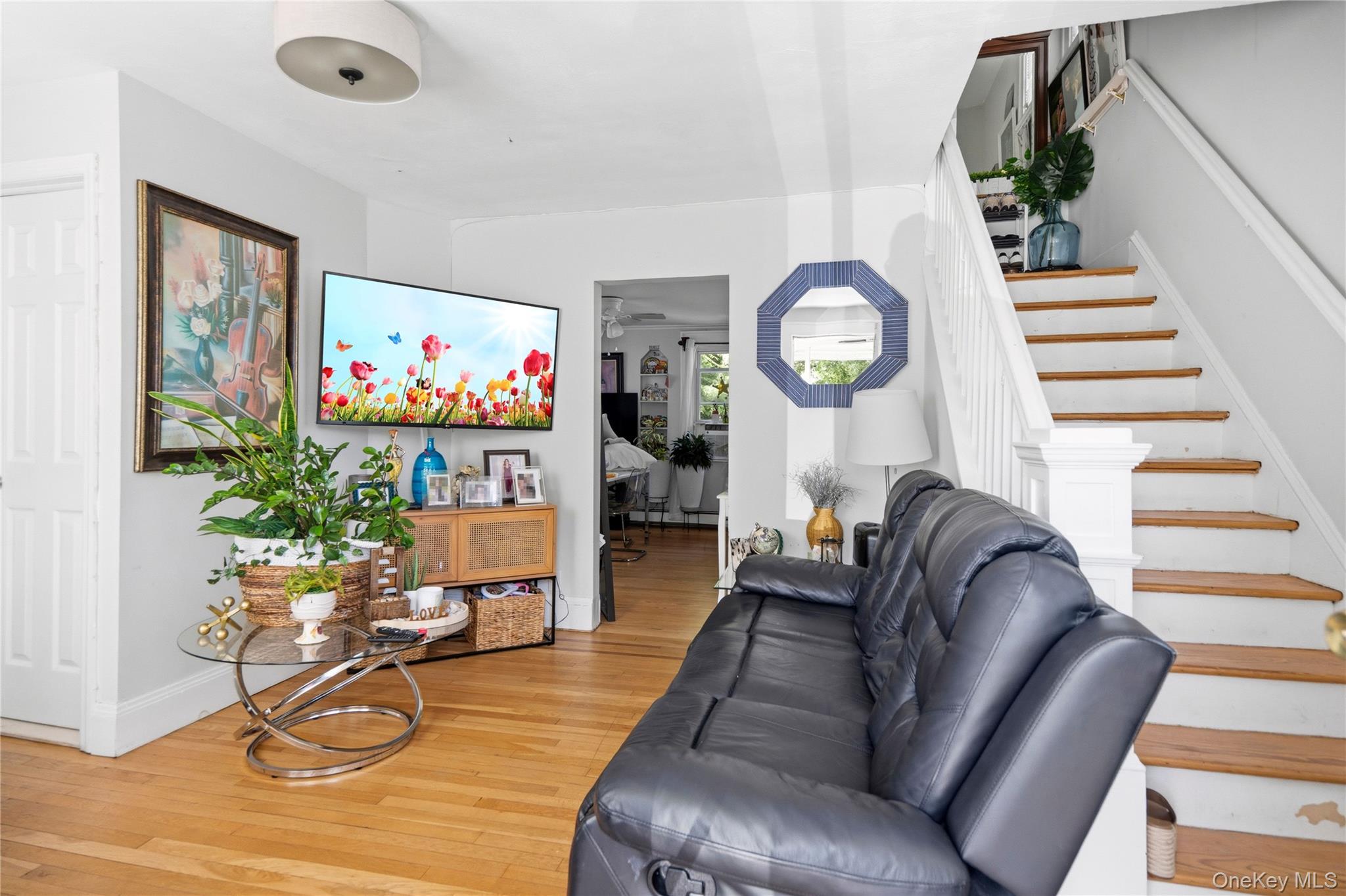 194 Woodfield Road – For Sale photo 2