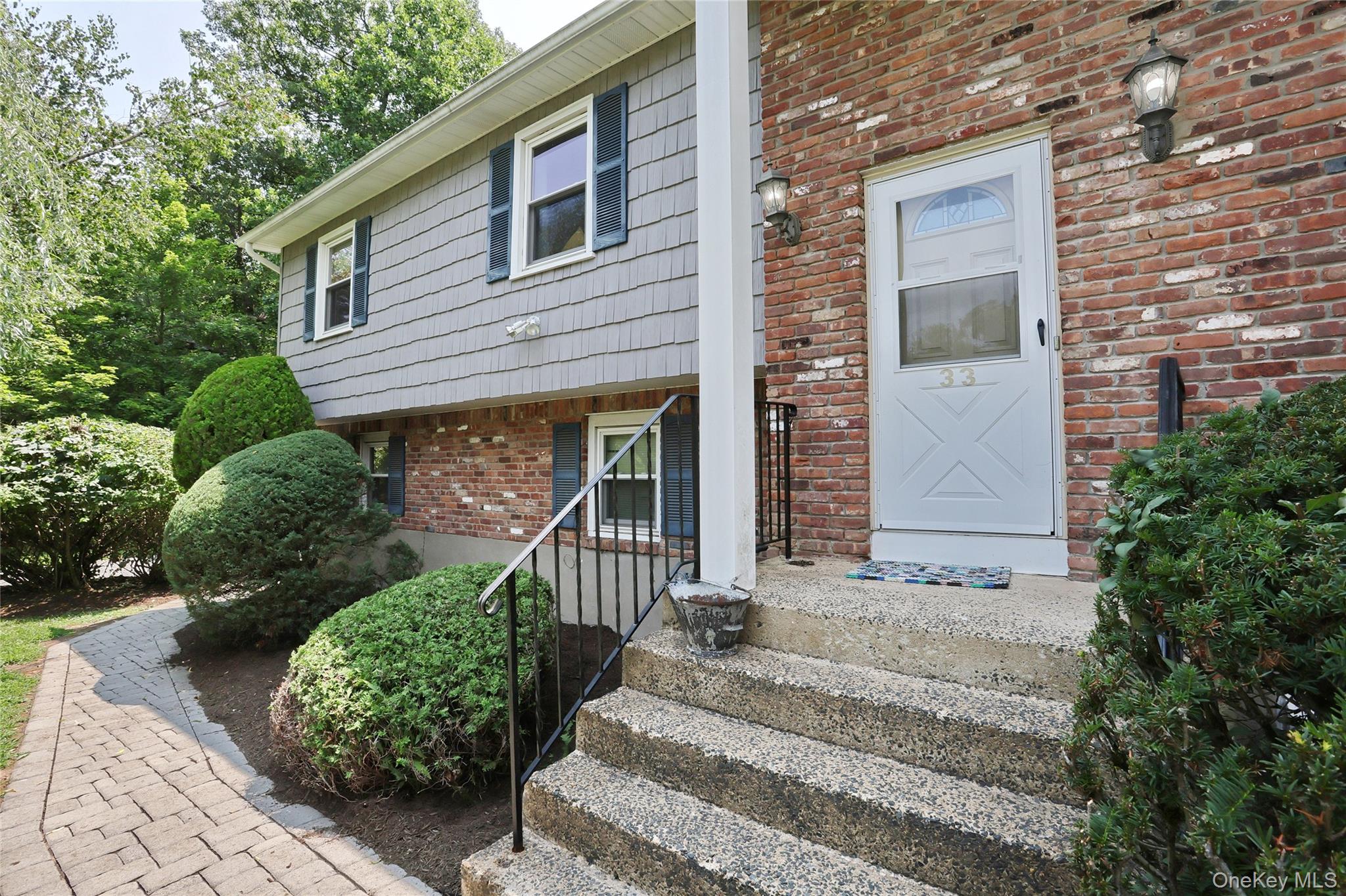 33 Tor View Avenue – For Sale photo 9