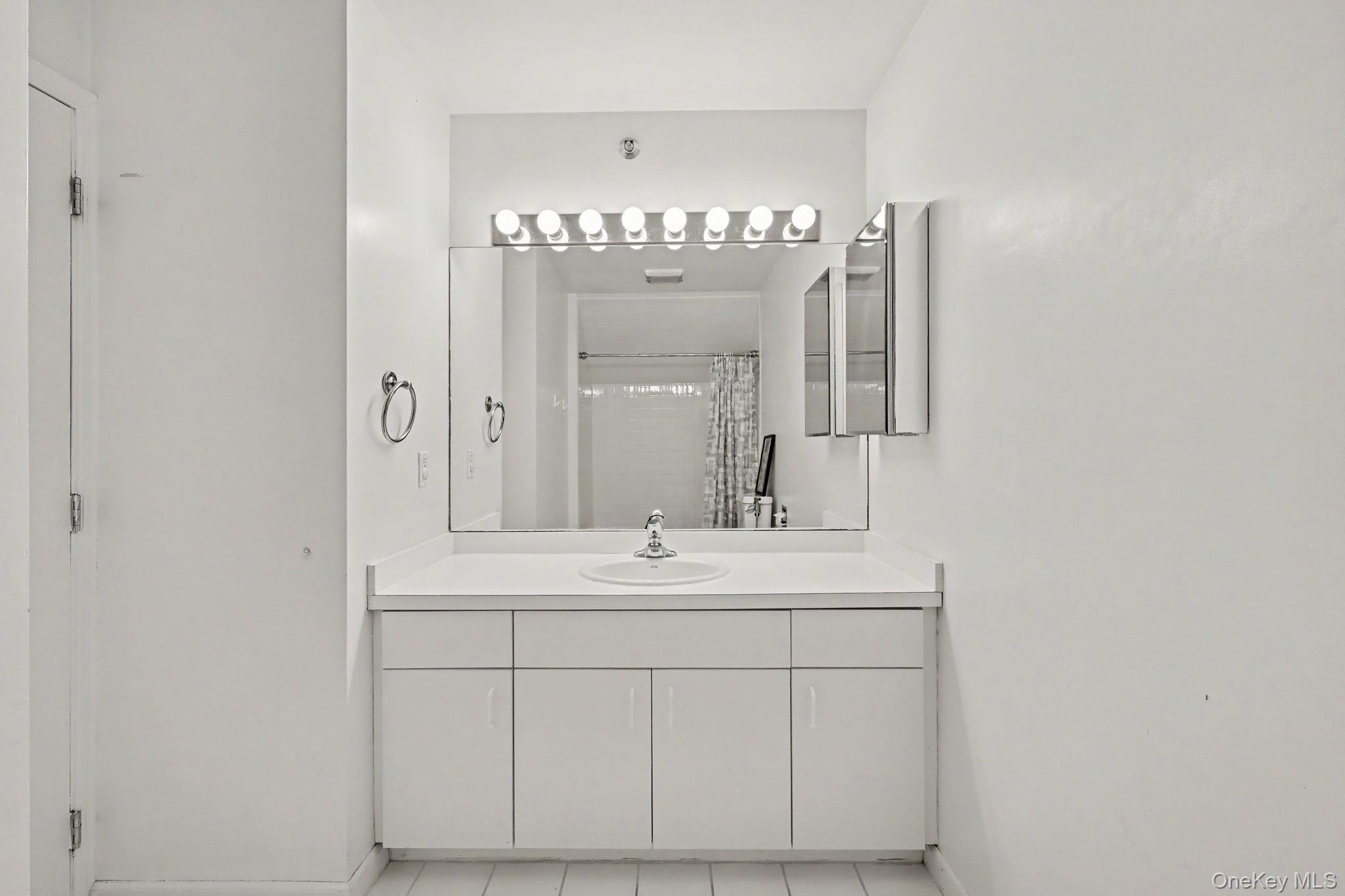 210 Sandpiper Court, Unit 210 photo 24
