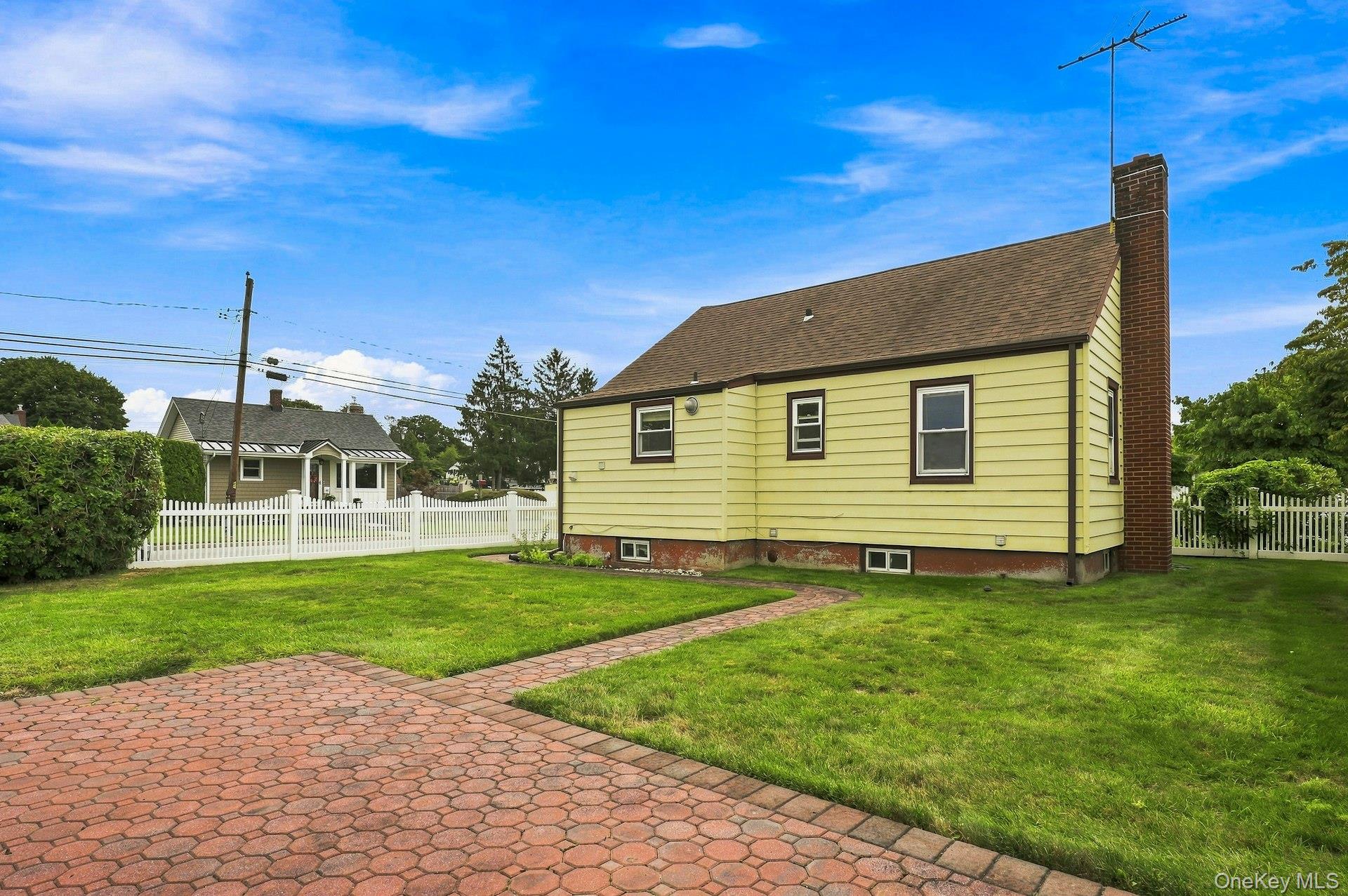 39 Emma Street – For Sale photo 9