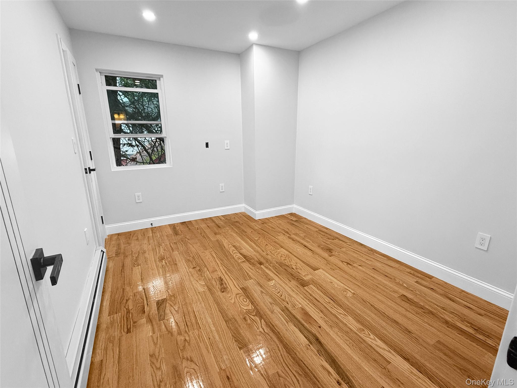 14320 182nd Place – For Sale photo 12