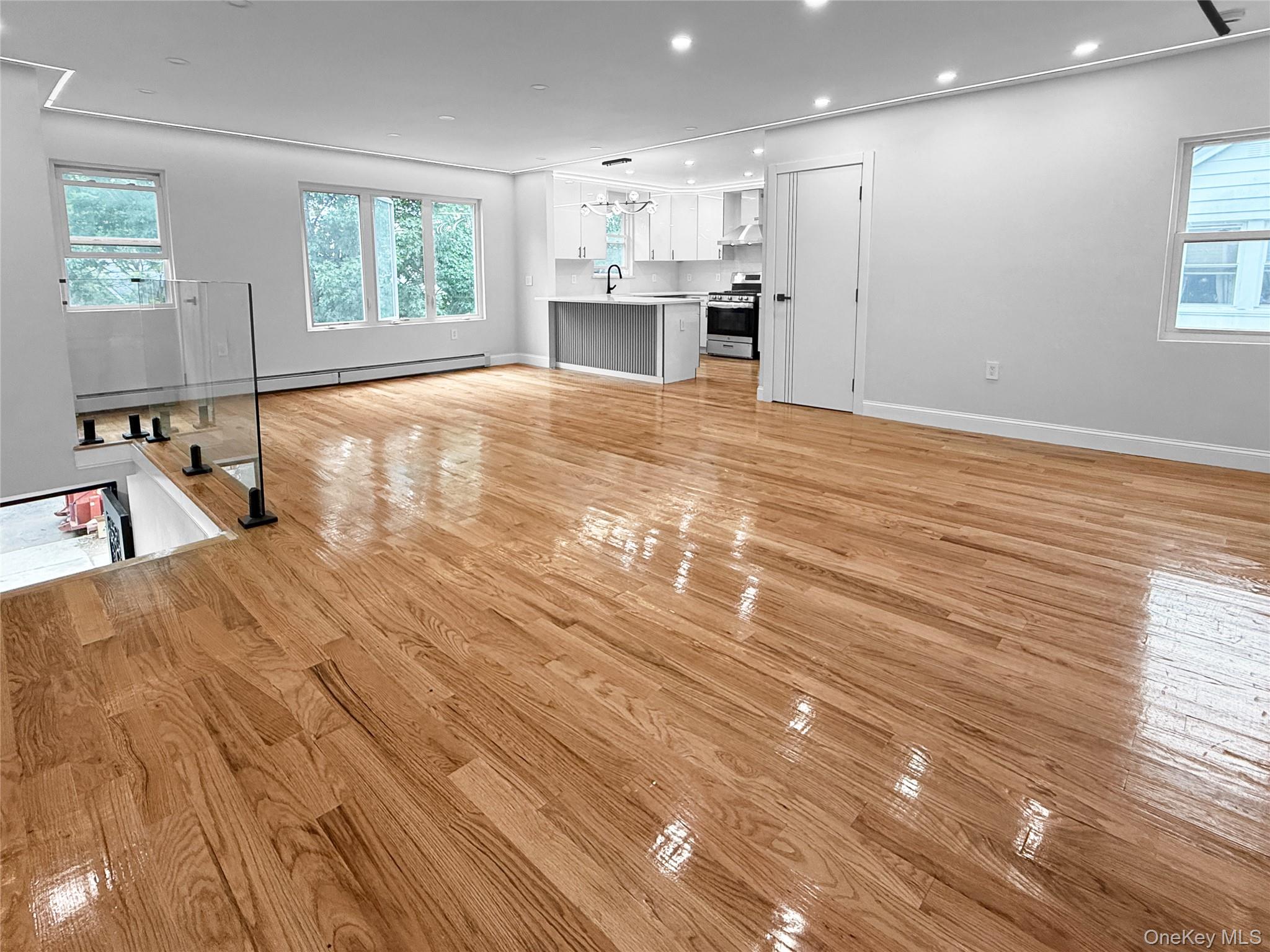 14320 182nd Place – For Sale photo 18
