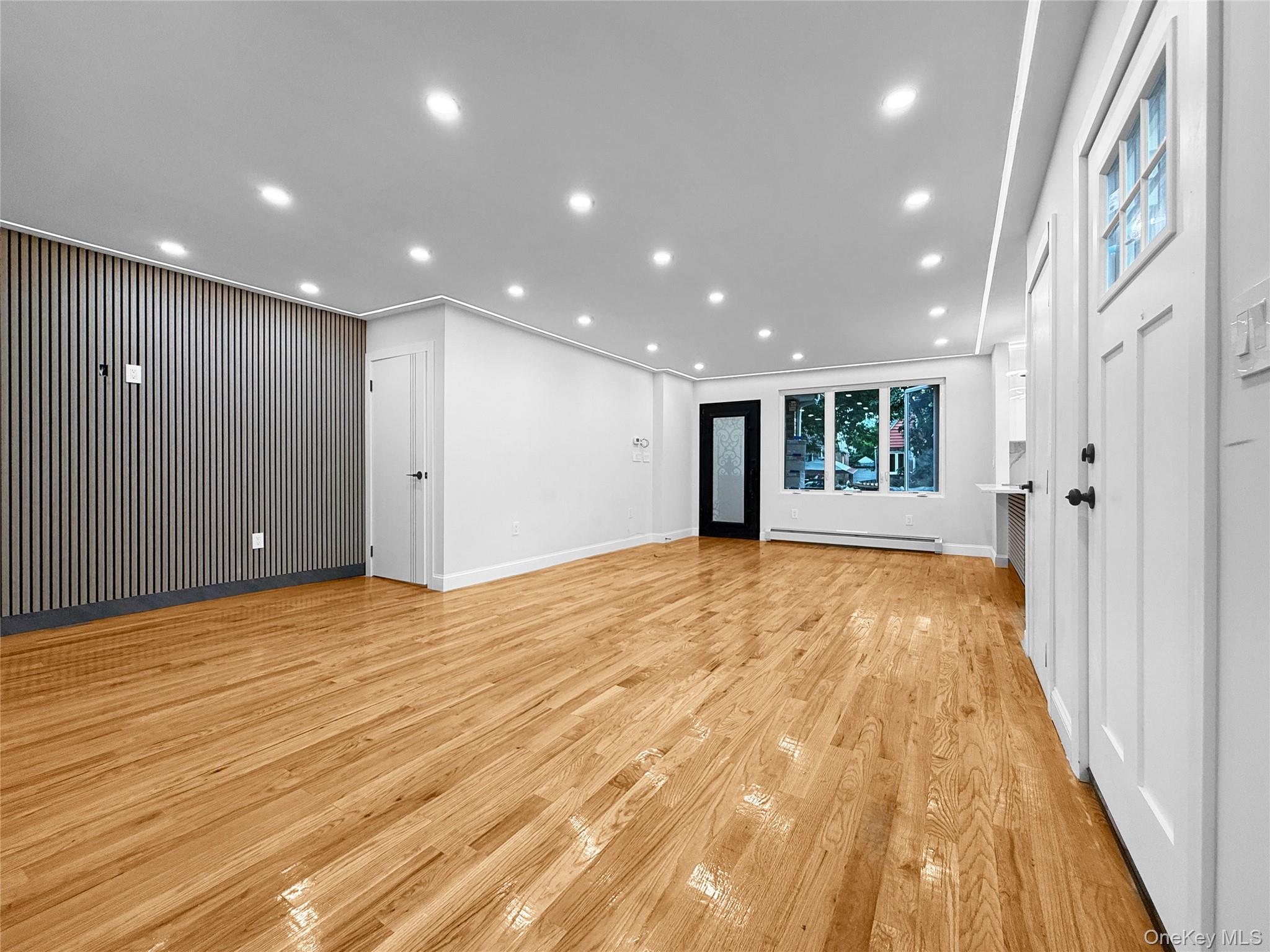 14320 182nd Place – For Sale photo 4