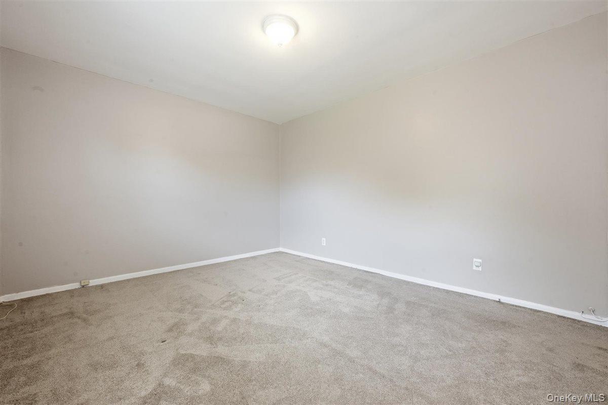 82-75 Langdale Street, Unit 103A photo 15