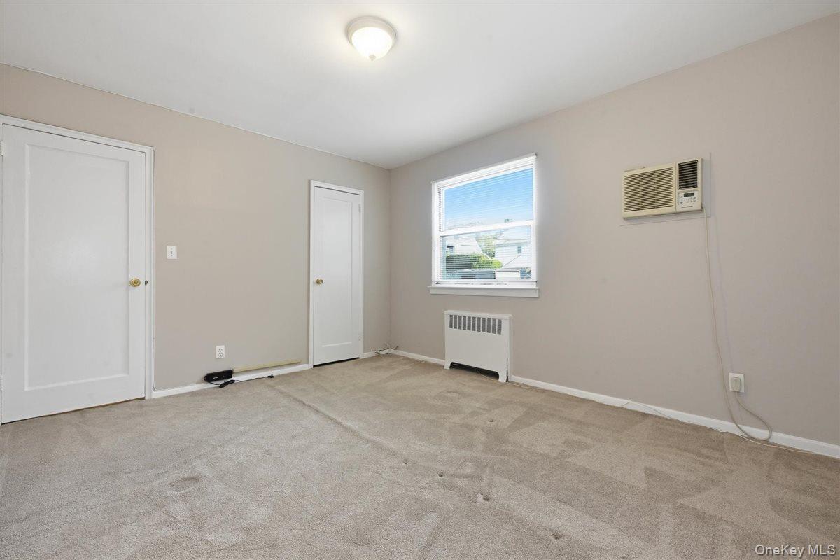 82-75 Langdale Street, Unit 103A photo 16