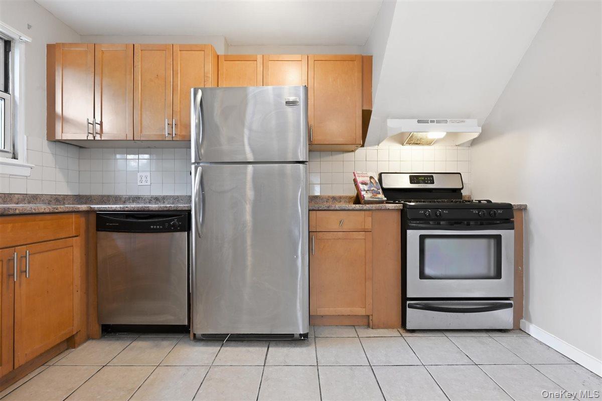 82-75 Langdale Street, Unit 103A photo 6