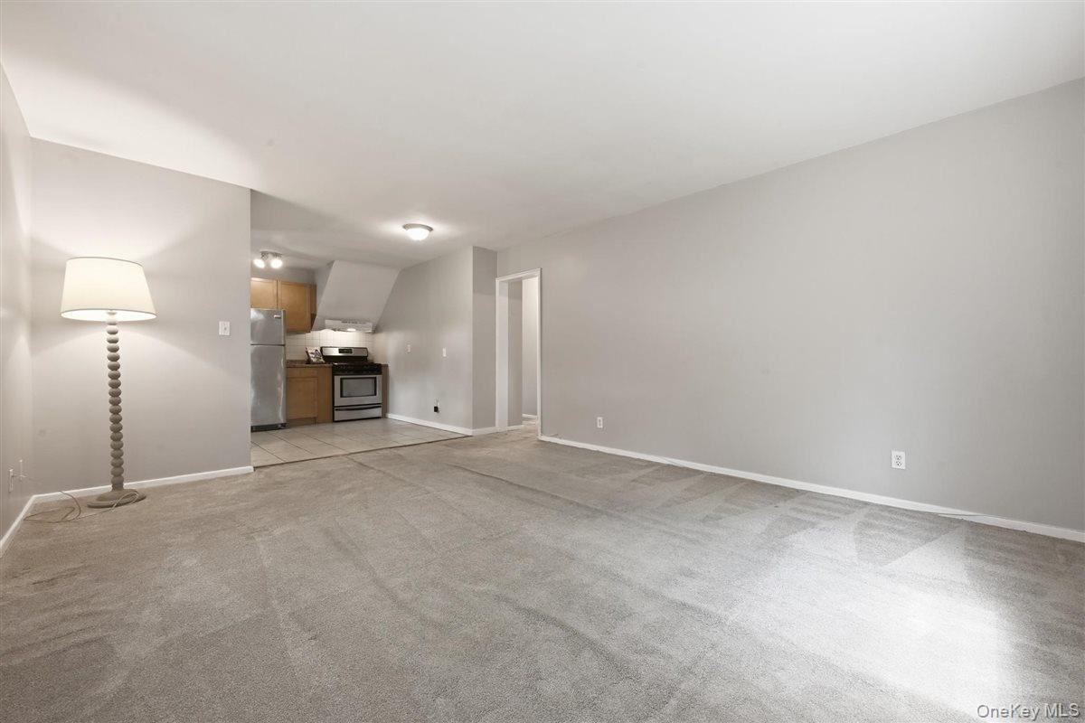82-75 Langdale Street, Unit 103A photo 10